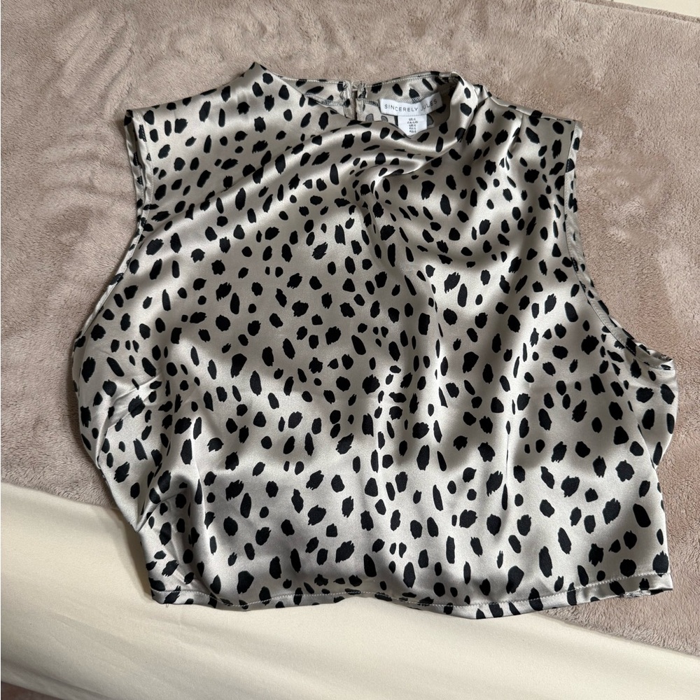 Women’s tops